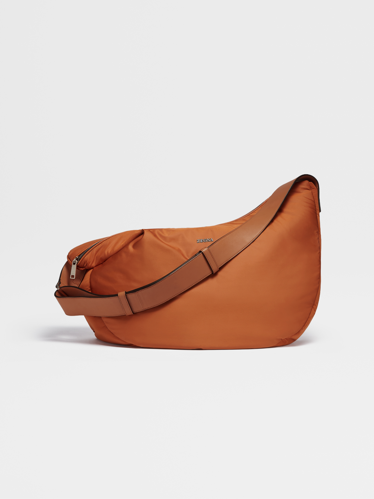 Bolso Hobo en Tejido Técnico Color Foliage